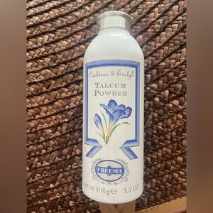 Crabtree & Evelyn Talcum Powder Vintage Freesia full Metal Shake Canister 3.5 oz